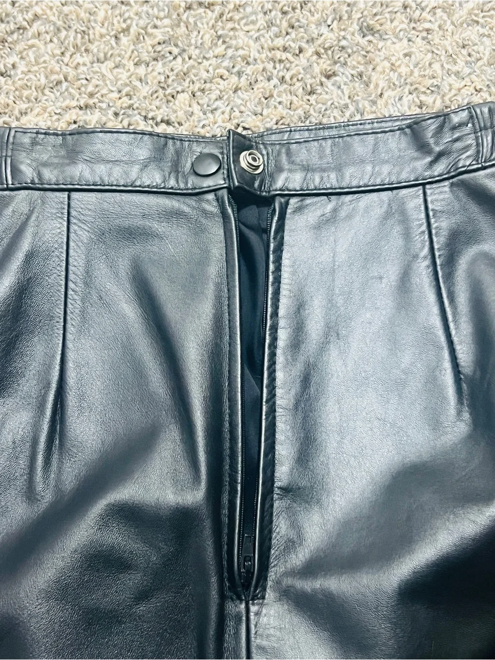Women’s Chic Black genuine Leather Midi Pencil Skirt
